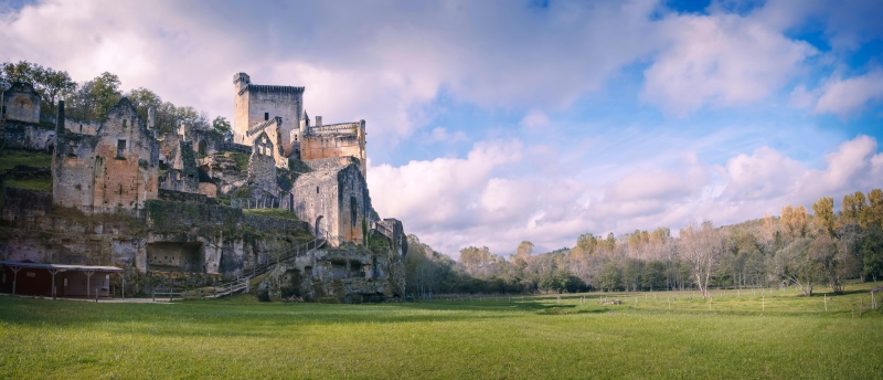 Château de Commarque, l’aventure de la Préhistoire au Moyen-Âge
